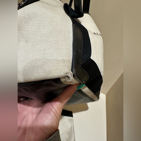 Balenciaga Cabas Black Tote w/pouch - Picture 4 of 14